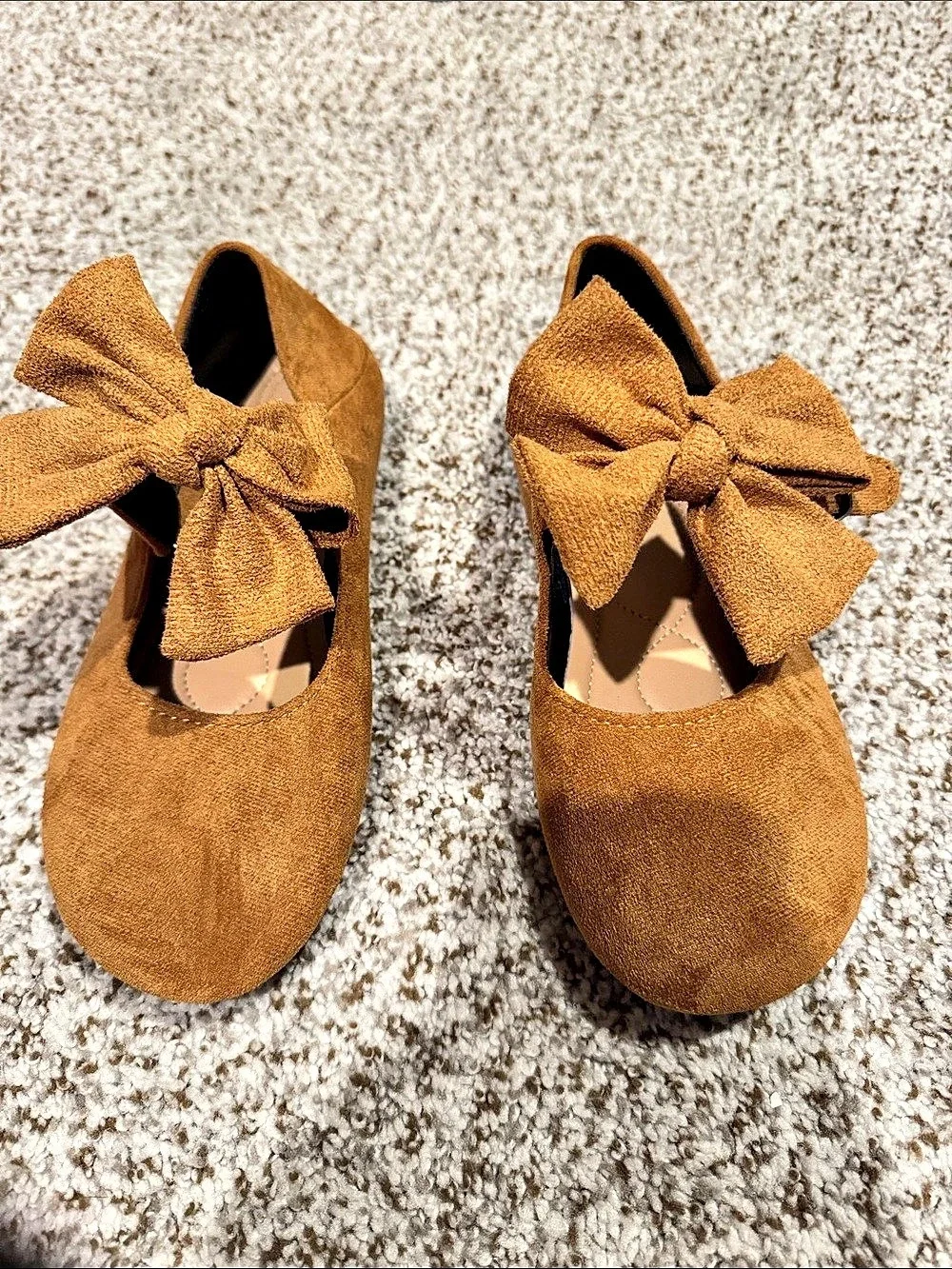 Brown Bow Flats